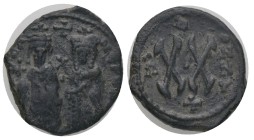 PHOCAS and LEONTIA. (602-610 AD). AE. Half Follis Constantinople Condition : Very fine. Weight : 5.38 gr
Diameter : 19.06 mm