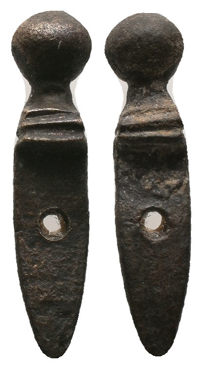 Collectable Items - Sword pendant
4.57 GR 33.19 MM