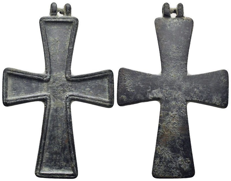 Bronze cross pendant. (91mm, 82.5 g)