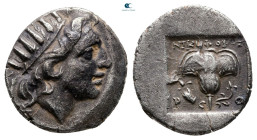 Islands off Caria. Rhodos. ΝΙΚΗΦΟΡΟΣ (Nikephoros), magistrate 88-84 BC. Plinthophoric Drachm AR
