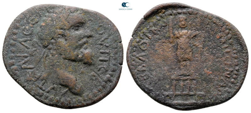 Arabia. Rabbathmoba. Septimius Severus AD 193-211. 
Bronze Æ

27 mm, 7,32 g
...