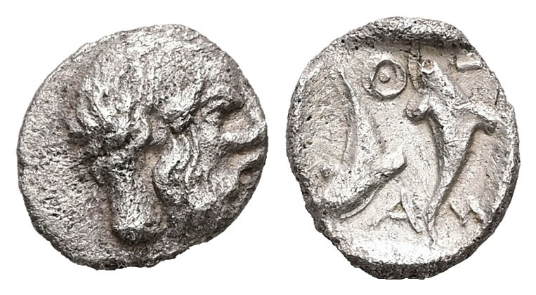 Thrace, Thasos. AR Hemiobol, 0.38 g 8.85 mm. Circa 411-404 BC.
Obv: Head of bald...