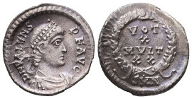 Valens, AD 364-378. AR, Siliqua. 1.71 g. 19.05 mm. Nicomedia.
Obv: D N VALENS P F AVG. Bust of Valens, pearl-diademed, draped and cuirassed, right.
Re...