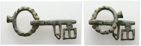 Middle Byzantine folding key (AD 10th – 11th centuries)
A bronze key attached to large moveable ring; rectangular bit pierced with slits.
Weight: 12.2...