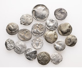 Lot of 17 unclassified. See picture. LOT SOLD AS IS, NO RETURNS.