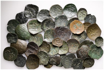 Lot of 42 unclassified. See picture. LOT SOLD AS IS, NO RETURNS.