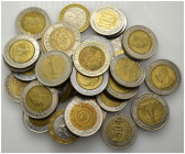 Lotto di 34 monete bimetalliche mondiali - anni e nominali vari

SPEDIZIONE IN TUTTO IL MONDO - WORLDWIDE SHIPPING