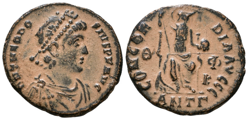 Theodosius I, 379-395. AE 17mm, 2,60g *Repatinated*