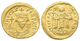 Phocas (602 - 610 n. Chr.).

 Solidus (Gold). 603 - 607 n. Chr. Constantinopolis.
Vs: D N IVSTINI - ANVS P P AVG. Büste mit Helm, Perldiadem mit Pe...