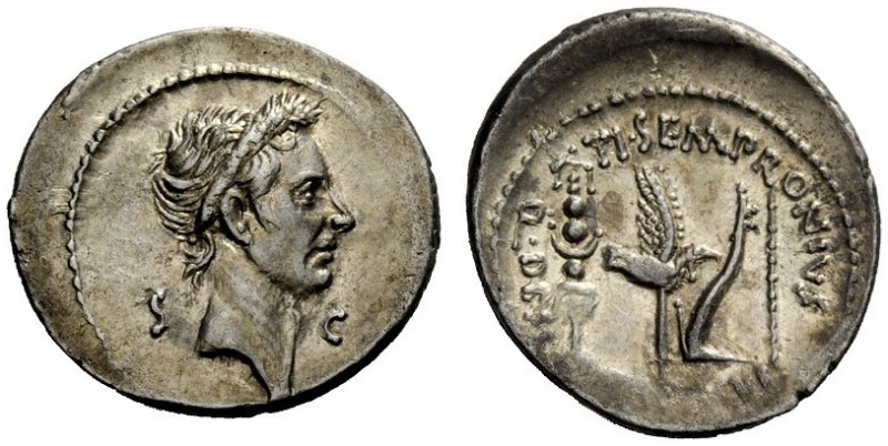 THE ROMAN REPUBLIC 
 Ti. Sempronius Graccus. Denarius 40 (?) or later, AR 3.77 ...