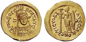 LATE ROMAN COINAGE 
 Leo I, 457 – 474 
 Solidus, Constantinopolis circa 468-473, AV 4.43 g. D N LEO PE – RPET AVG Pearl diademed, helmeted and cuira...
