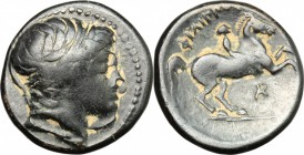 Continental Greece. Kings of Macedon. Philip II (359-336 BC). AE 18mm, 359-336 BC. D/ Head of Apollo right, wearing taenia. R/ Horseman galloping righ...