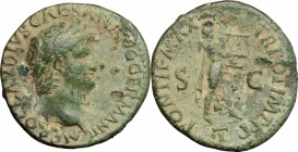 Nero (54-68). AE As, 62-68. D/ Head of Nero right, laureate. R/ Emperor as Apollo advancing right and playing lyre. RIC (2nd ed.) 210. AE. g. 6.86 mm....
