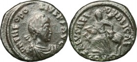 Theodosius I (379-395). AE 13mm, Constantinople mint, 392-395. D/ Bust of Theodosius right, diademed, draped, cuirassed. R/ Victoria advancing left, c...