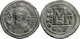 Justinian I (527-565). AE Follis, Cyzicus mint, 539-540. D/ Bust of Justinian facing, helmeted, cuirassed, holding globus cruciger; to right, cross. R...