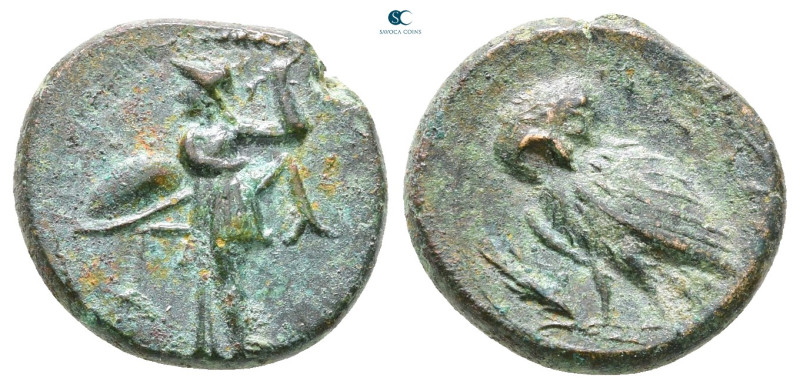 Lucania. Metapontion circa 225-200 BC. 
Bronze Æ

15 mm, 2,87 g



Very F...