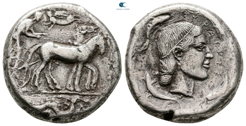 Sicily. Syracuse circa 466-460 BC. 
Tetradrachm AR

25 mm, 16,64 g



Ver...