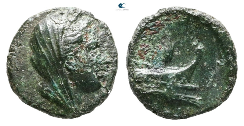 Islands off Caria. Rhodos circa 226-220 BC. 
Bronze Æ

14 mm, 2,55 g



V...