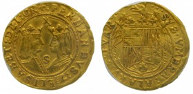 Reyes Católicos (1474-1504). Doble excelente. Sevilla. (Cal. tipo 72 Cal. 78). Au 6,98 gr. S entre bustos. PCGS. UNC Detail. Grado: UNC