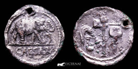 Julius Caesar Silvered Bronze fouree denarius 2,85 g., 18 mm. Gaul 49 B.C. Good fine