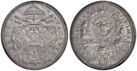 Sede Vacante (1724) Piastra 1724 - Munt. 2 AG RRRR Conservazione eccezionale, bella patina riposata. In slab NGC MS 64 cod. 5883923-003

Status: MS ...