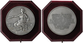 Bonaldo Stringher (1854-1930) Medaglia coniata in cofanetto ottagonale 1911 Al Direttore generale e poi primo Governatore della Banca d'Italia da part...