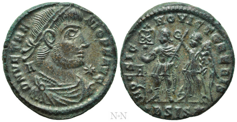 VETRANIO (350). Ae. Siscia. 

Obv: D N VETRANIO P F AVG. 
Laureate, draped an...