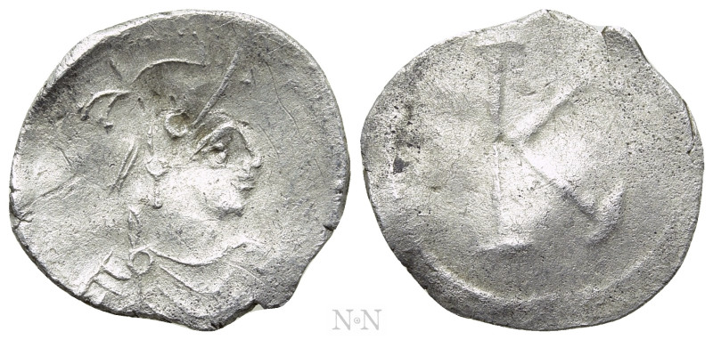 ANONYMOUS. Time of Justinian I (527-565). Half Siliqua. Constantinople. 

Obv:...