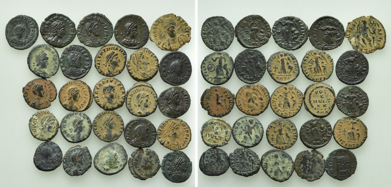 25 Late Roman Minimi. 

Obv: .
Rev: .

. 

Condition: See picture.

Wei...