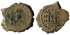 Maurice Tiberius. (582-602 AD). Follis. Constantinople. Obv: bust of Maurice Tiberius facing. Rev: A/N/N/O M. 31mm, 11,20g
