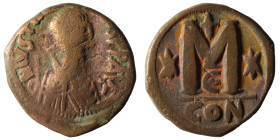 Justin I. (518-527 AD) Æ Follis. Constantinople. Obv: D N IVSTINVS P P AVG. diademed bust right. Rev: M between stars, cross above. 30mm, 16,91g