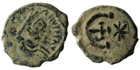 Justinian I. (527-565 AD). Æ Pentanummium. Antioch. Obv: diademed bust Justinian I. right. Rev: E. 17mm, 2,49g
