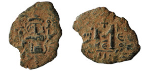 Constans II. (641-668 AD). Follis. Obv: Constans II. standing facing. Rev: M. artificial sandpatina. 27mm, 2,79g
