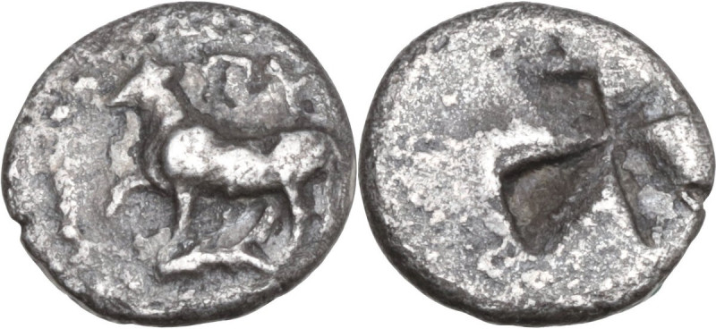 Continental Greece. Thrace, Byzantion. AR Diobol, 416-357 B.C. Obv. Heifer stand...