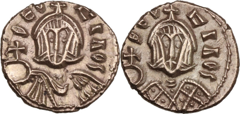 Theophilus (829-842). AV Tremissis, Syracuse mint. Obv. ΘЄOFIΛOS. Bust facing wi...