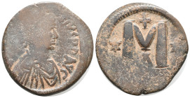 Anastasius I (491-518). Æ 40 Nummi (28mm, 10.79g). Constantinople, 507-512. Diademed, draped and cuirassed bust r. R/ Large M; cross above, stars flan...