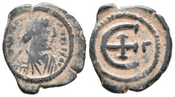 Justinian I (527-565). Æ 5 Nummi (16mm, 1.85g). Antioch, 542-546. Diademed and draped bust r. R/ Large Є with cross, Γ to r. Sear 241. Near VF