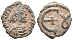 Justinian I (527-565). Æ 5 Nummi (13mm, 1.85g). Theoupolis (Antioch), c. 546-551. Diademed, draped and cuirassed bust r. R/ Large Є with central cross...