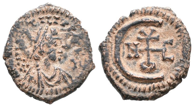 Justin II (565-578). Æ 5 Nummi (14mm, 2.32g). Theoupolis (Antioch). Diademed, dr...