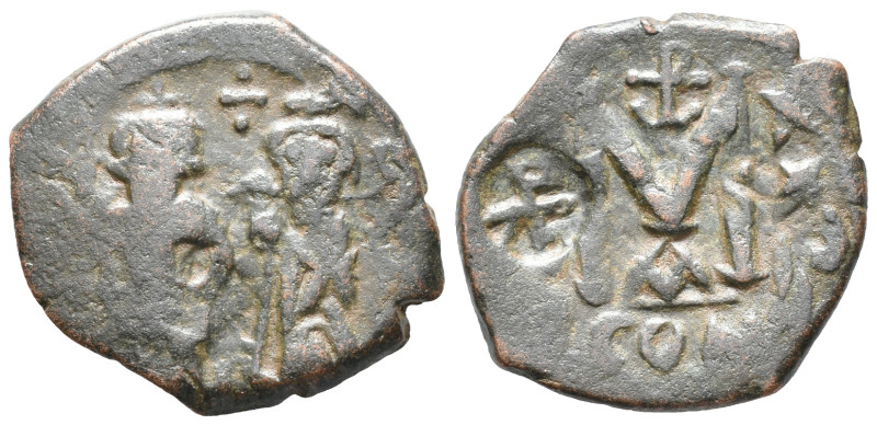 Heraclius (610-641). Æ 40 Nummi (27mm, 10.43g). Constantinople, year 2[...]. Her...