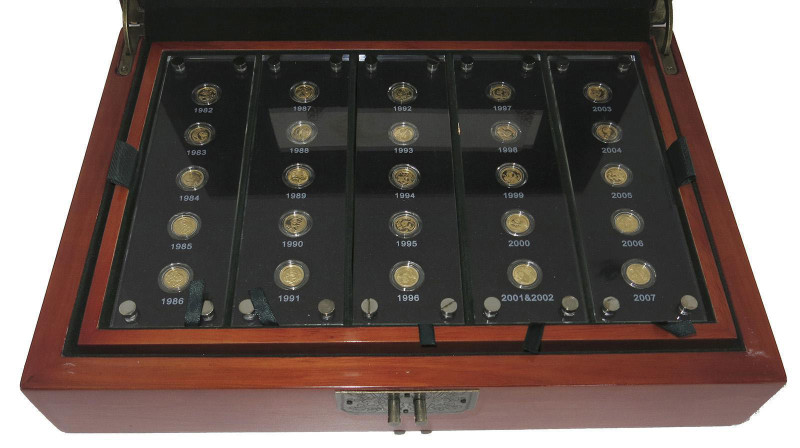 China. 15 yuan proof 25 coins set 1982-2007 AGW 1,0 oz. 0,999. 31,11 g. Annivers...