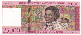 Madagascar, 25.000 Francs=5.000 Ariary, 1998, UNC, p82