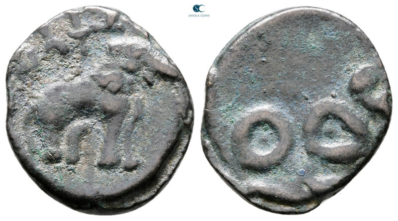 India. Taxila. Post Mauryan (Punjab) circa 185-168 BC. 
Bronze Æ

18 mm, 3,46...