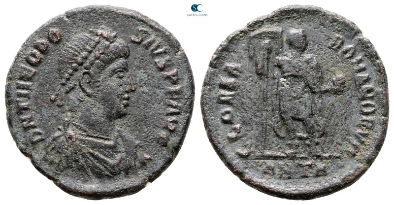 Theodosius I AD 379-395. Antioch
Follis Æ

22 mm, 4,78 g



Nearly Very F...