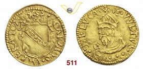 LUCCA REPUBBLICA (1369-1799) Scudo d'oro del sole, 1552, armetta incerta. D/ Stemma ornato R/ Il Volto Santo, coronato, di 3/4 a s. CNI - MIR tipo 185...