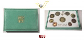 BENEDETTO XVI (2005-2013) Serie 2012 composta da 9 valori: 50 Euro in oro, 2 Euro e 1 Euro bimetallici, 50, 20, 10 Cent. in oro nordico, 5, 2 e 1 Cent...