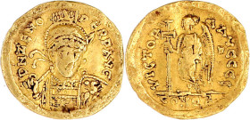 Solidus 474/491, Constantinopel, 6. Offizin. 4,32 g. schön/sehr schön, gewellt. RIC 928.
