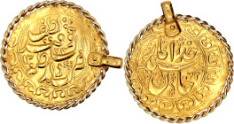 Tilla AH 1273 = 1856, Khokand. Jahreszahl auf beiden Seiten. In gedrehter Fassung mit Öse. Gesamtgewicht 5,77 g. sehr schön Das Khanat Khokand, geogra...