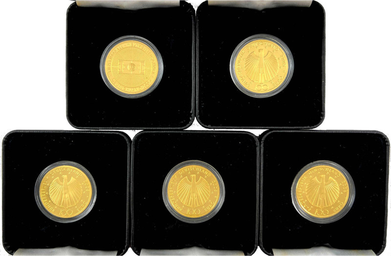 5 X 100 Euro: 2005 A,D,F,G,J, komplette Serie Fußball-WM 2006. Je 1/2 Unze Feing...