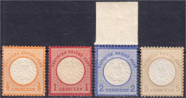 1/´2 Gr. / 5 Gr. großer Brustschild 1872, vier Werte in postfrischer Erhaltung, die 2 Gr. vom Oberrand. Mi. 760,-€. Michel 18-20, 22.